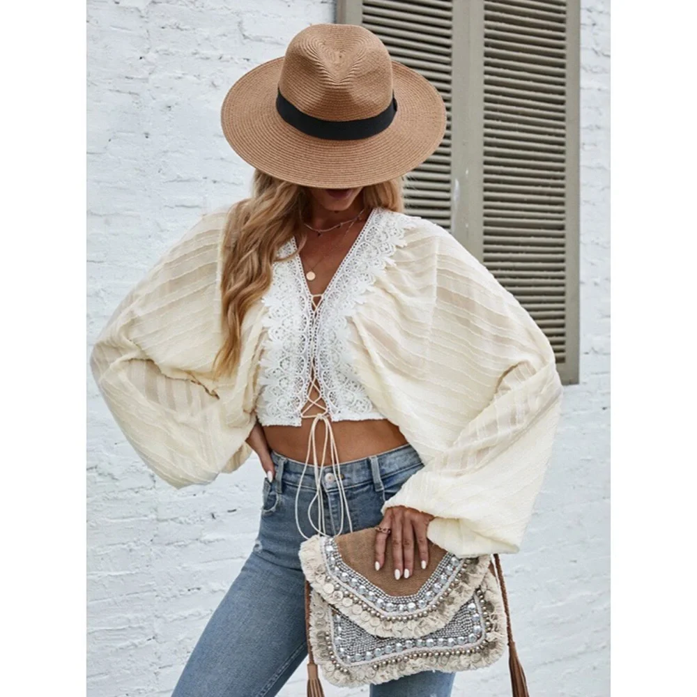 🐚 BOHO CREAM WHITE LACE TRIM CROPPED TOP!